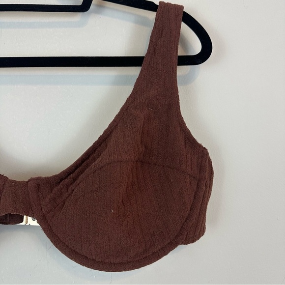 OchreLane | Brown Ribbed Material V-Neck Bikini Top Size 4XL - Picture 2 of 4
